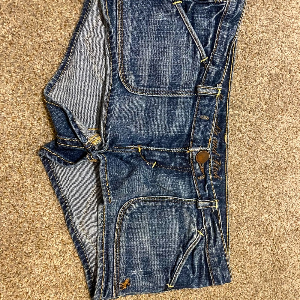 A&F blue jean shorts
